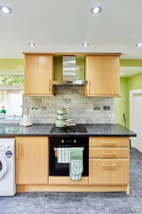 *Little Haven In Leeds* ¤Private Parking¤ Ensuite Leeds  Kültér fotó