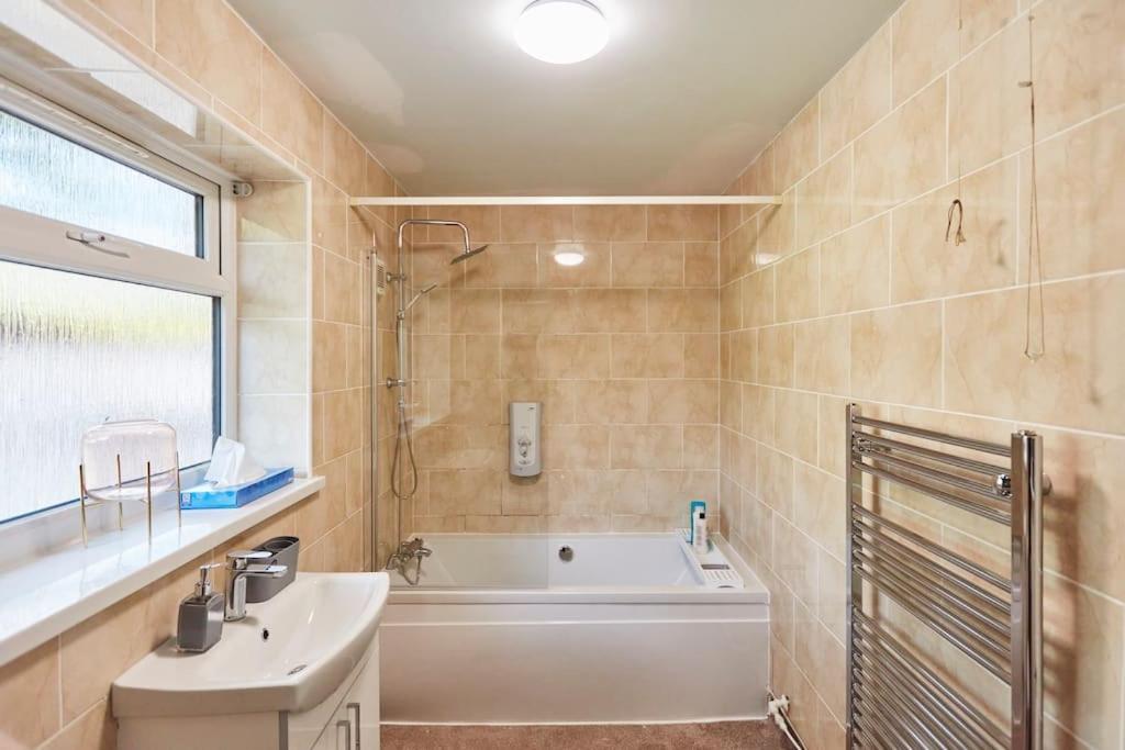 *Little Haven In Leeds* ¤Private Parking¤ Ensuite Leeds  Kültér fotó